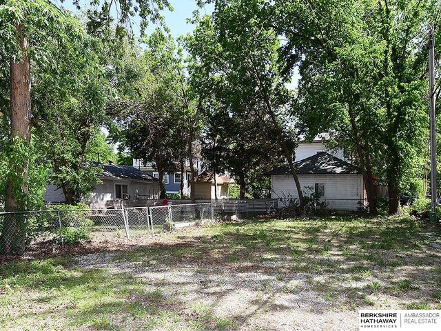 1625 S 24th Street, Lincoln, NE 68502