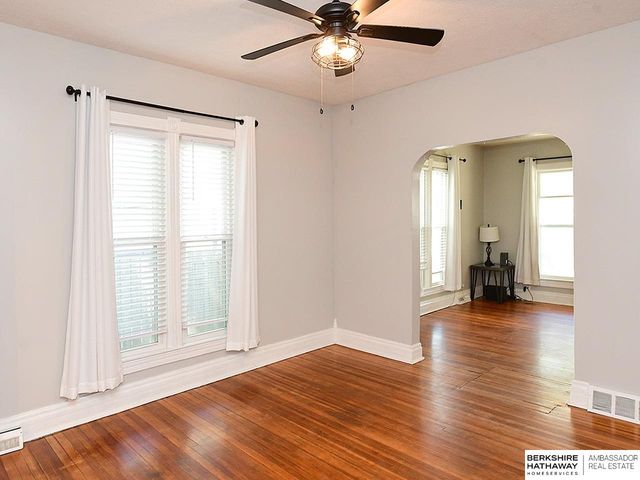 1625 S 24th Street, Lincoln, NE 68502