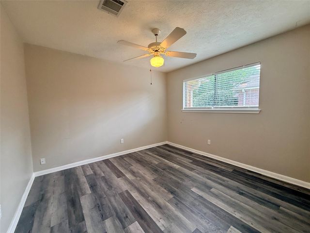 1719 Cantrell Boulevard, Conroe, TX 77301