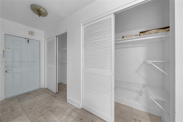 8650 SW 67th Ave 1010, Pinecrest, FL 33156
