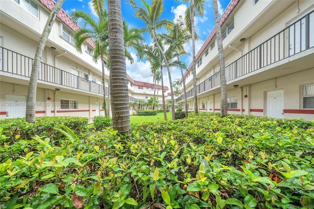 8650 SW 67th Ave 1010, Pinecrest, FL 33156