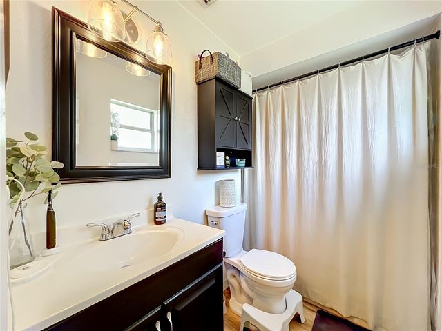421 E BAY AVENUE, Longwood, FL 32750
