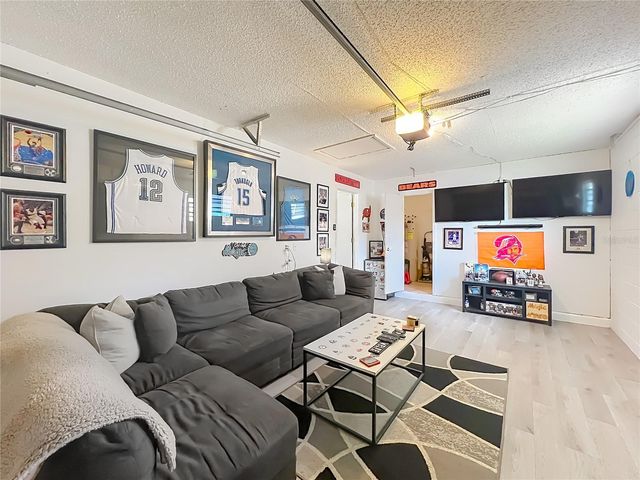 421 E BAY AVENUE, Longwood, FL 32750