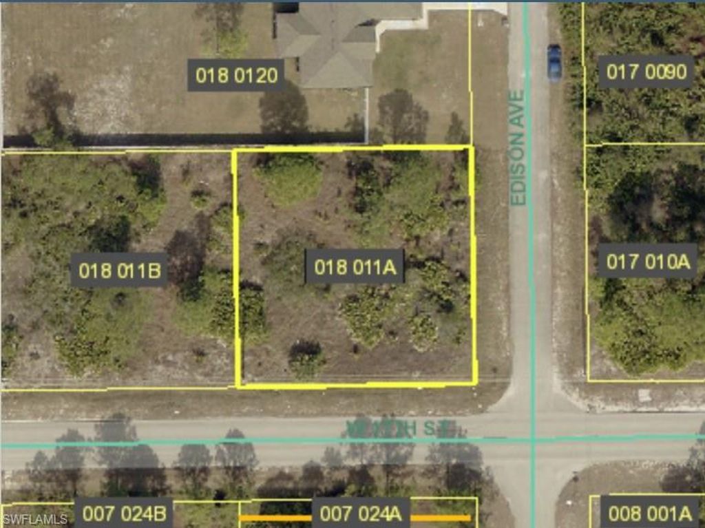 400 W 17th ST, LEHIGH ACRES, FL 33972 — exterior