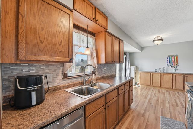 8122 Homestead Avenue S, Cottage Grove, MN 55016