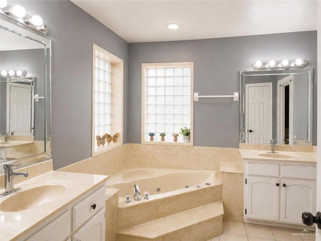 2903 N 44th Lane, Mcallen, TX 78501
