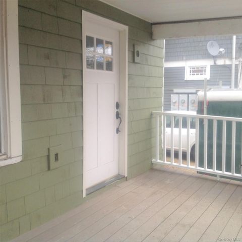 7 Park Avenue, Babylon, NY 11702