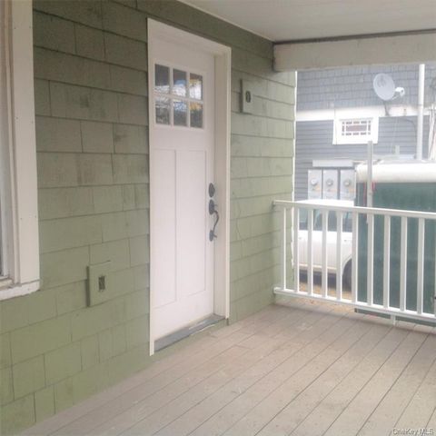 7 Park Avenue, Babylon, NY 11702