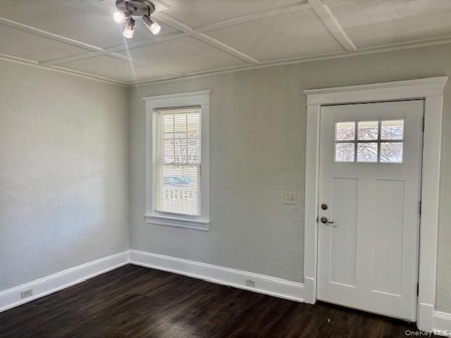 7 Park Avenue, Babylon, NY 11702