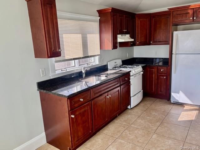 7 Park Avenue, Babylon, NY 11702
