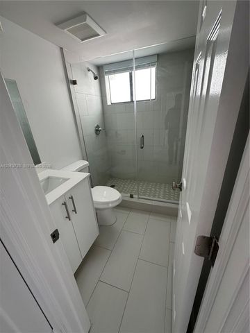 536 SW 7th St 6, Miami, FL 33130