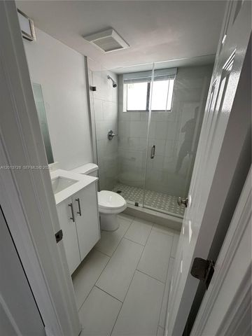536 SW 7th St 6, Miami, FL 33130