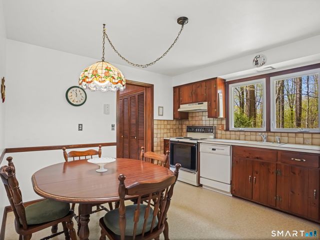 5279 Madison Avenue, Trumbull, CT 06611