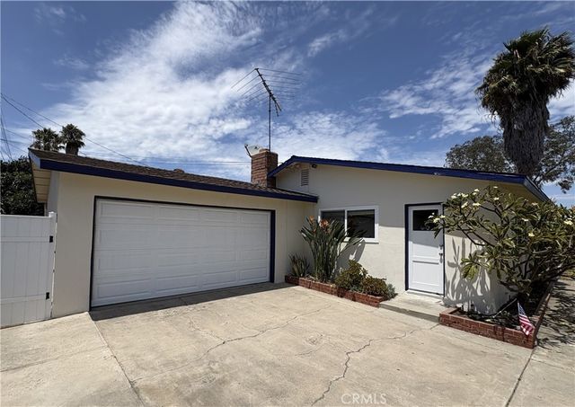 16681 Lucia Lane, Huntington Beach, CA 92647