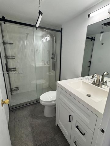 200 NE 12th Ave 7E, Hallandale Beach, FL 33009