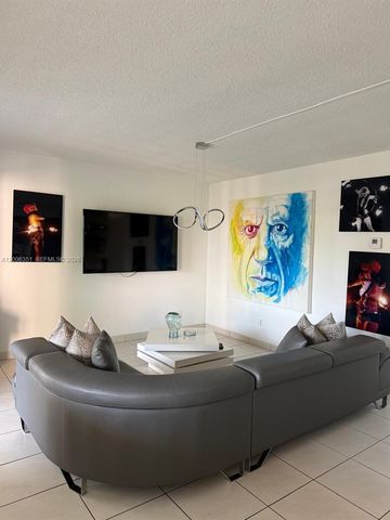 200 NE 12th Ave 7E, Hallandale Beach, FL 33009