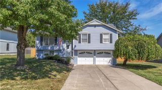 1704 NE Patterson Drive, Lee's Summit, MO 64063