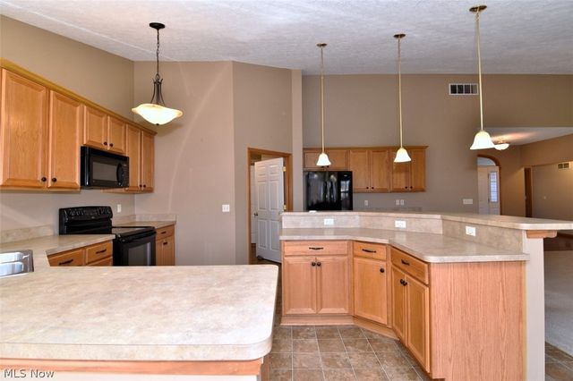 8337 Burlington Drive, North Ridgeville, OH 44039