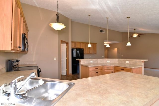 8337 Burlington Drive, North Ridgeville, OH 44039