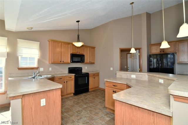 8337 Burlington Drive, North Ridgeville, OH 44039