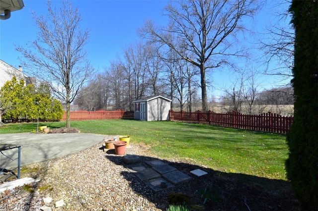 8337 Burlington Drive, North Ridgeville, OH 44039