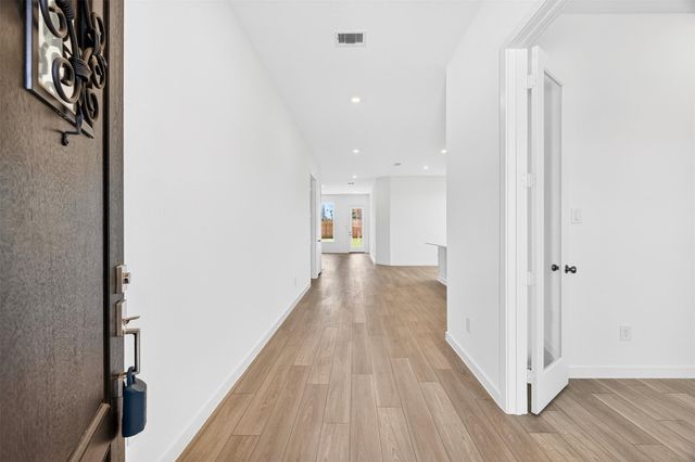 2231 Vargas Street, Montgomery, TX 77316