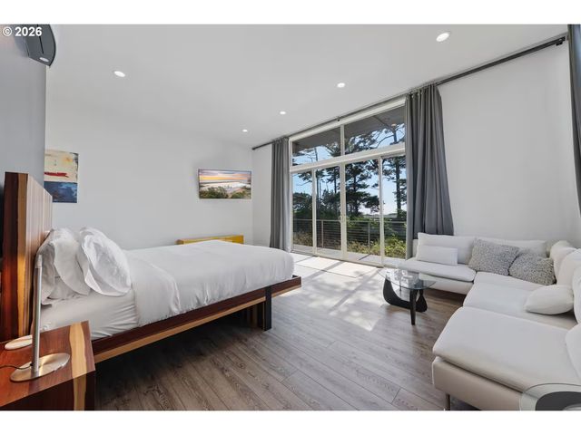 1170 Thirteenth, Port Orford, OR 97465