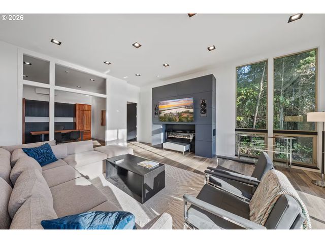1170 Thirteenth, Port Orford, OR 97465