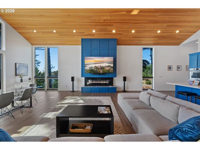 1170 Thirteenth, Port Orford, OR 97465