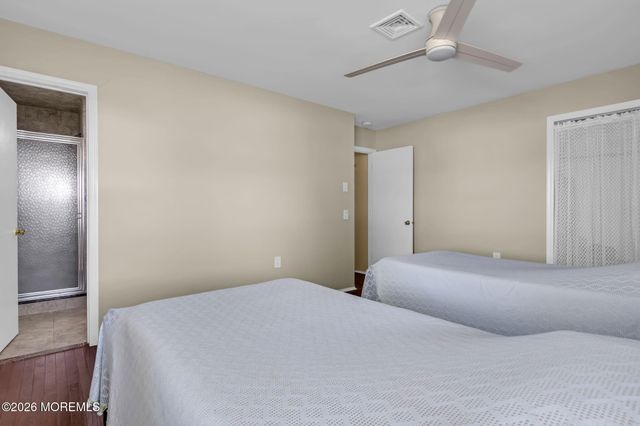 21 Camrose Street, Toms River, NJ 08757