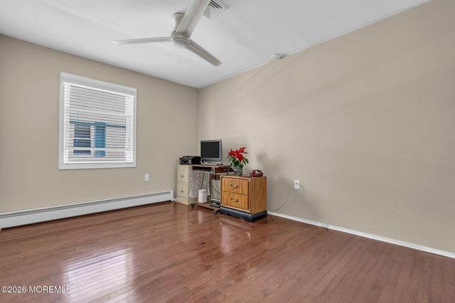 21 Camrose Street, Toms River, NJ 08757