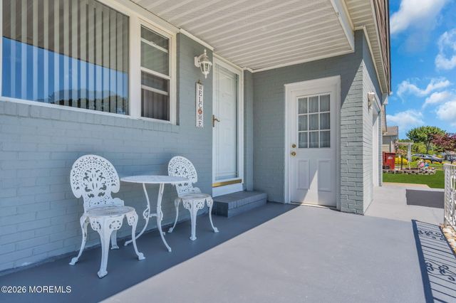 21 Camrose Street, Toms River, NJ 08757