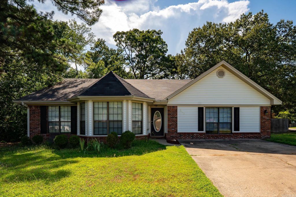 297 Southwick Cove, Conway, AR 72034