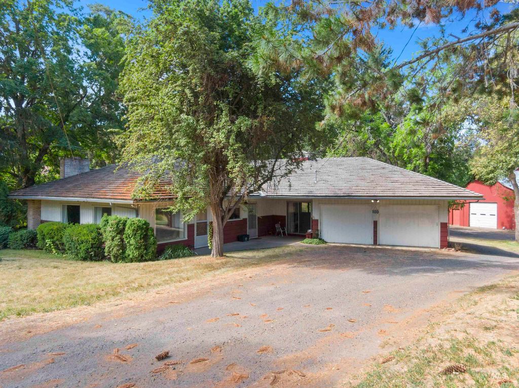 1133 N Almon Street, Moscow, ID 83843