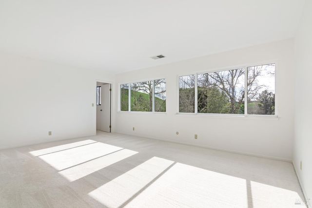 902 Bolton Cir, Benicia, CA 94510