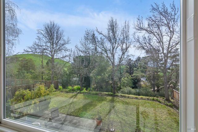 902 Bolton Cir, Benicia, CA 94510