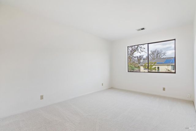 902 Bolton Cir, Benicia, CA 94510