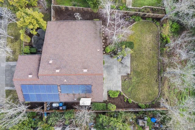 902 Bolton Cir, Benicia, CA 94510