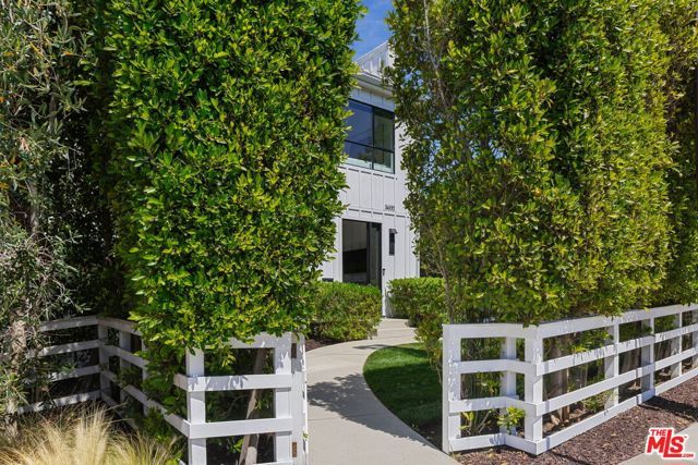 3600 Inglewood Boulevard, Los Angeles, CA 90066