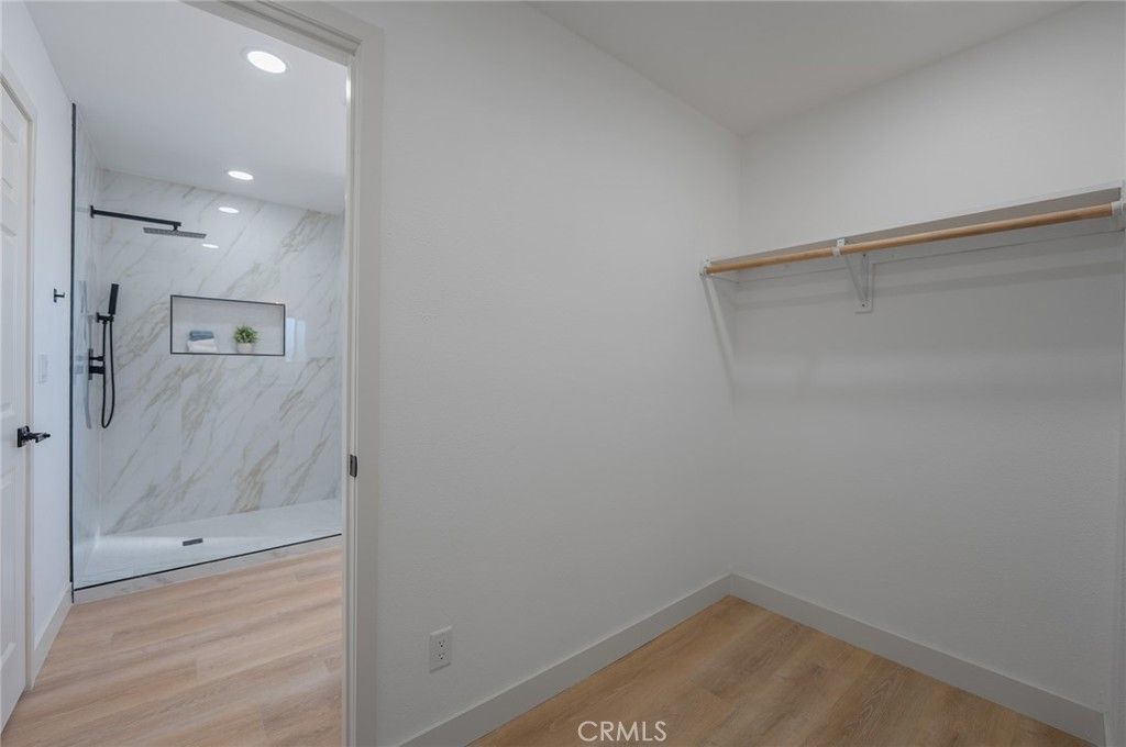 Image 16 of property listing at 945 N Summer, Anaheim, CA 92805