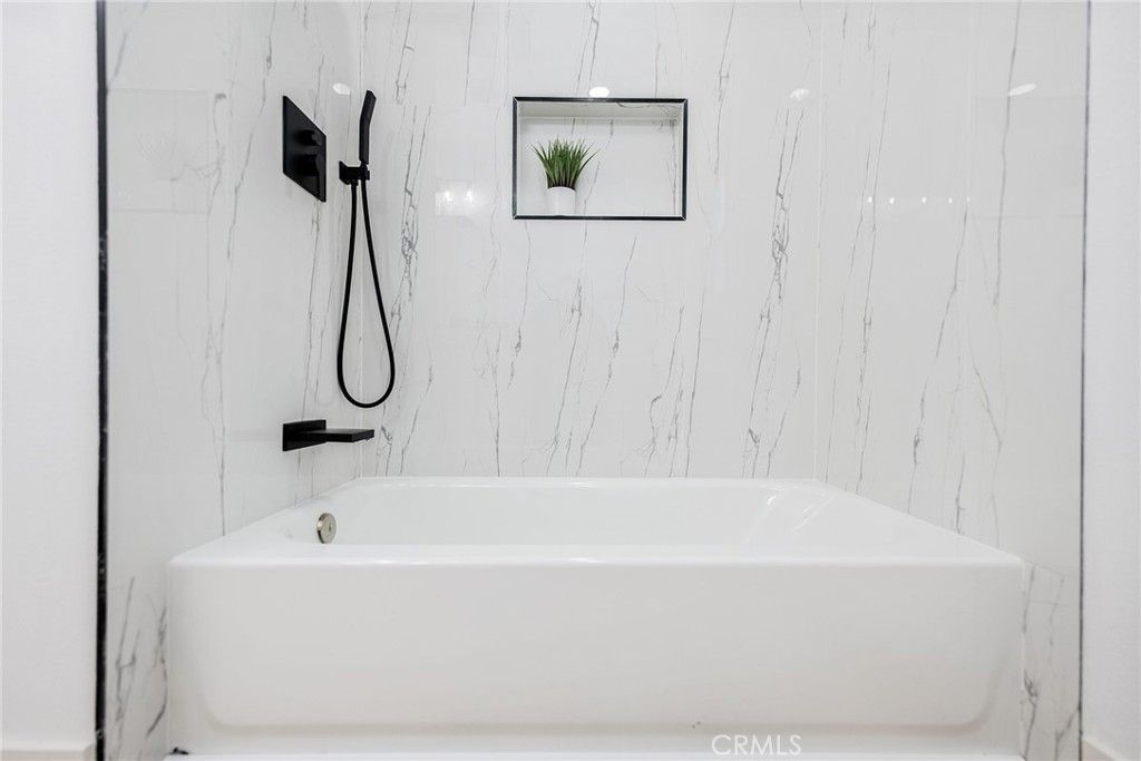 Image 21 of property listing at 945 N Summer, Anaheim, CA 92805