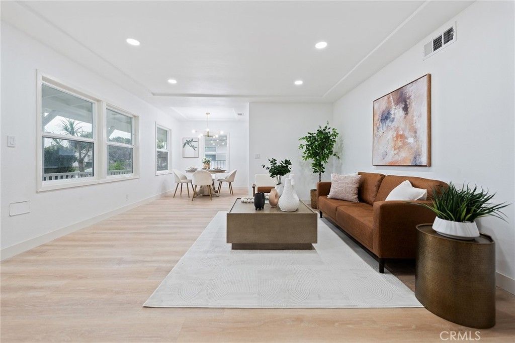 Image 6 of property listing at 945 N Summer, Anaheim, CA 92805