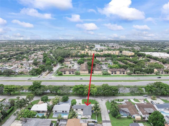 2261 Utopia Dr, Miramar, FL 33023