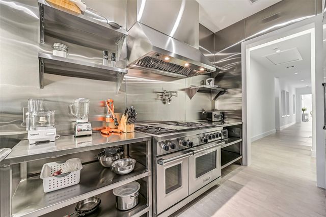 7627 Scott Avenue, Manvel, TX 77578