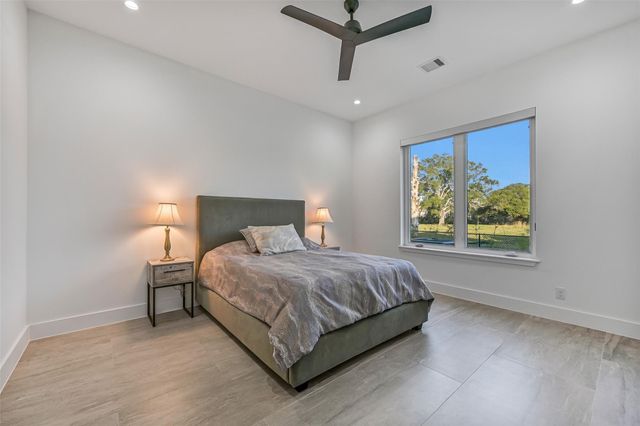 7627 Scott Avenue, Manvel, TX 77578