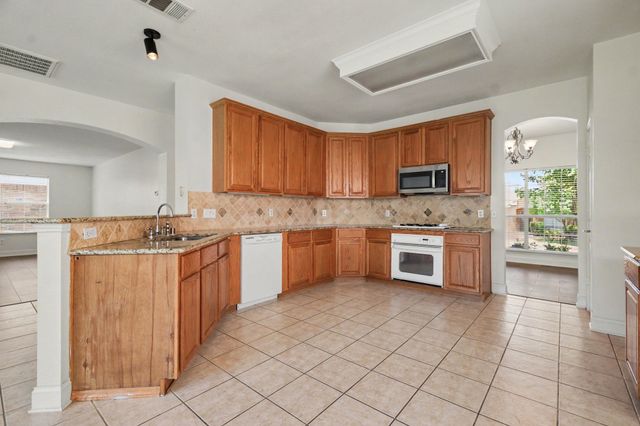 5645 Norris Drive, The Colony, TX 75056