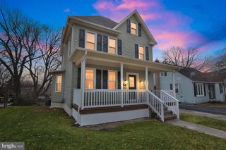 312 W MONROE AVE, Magnolia, NJ 08049