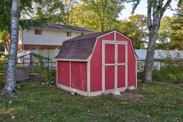 3565 E Diamondale Drive, Bridgeport Twp, MI 48601