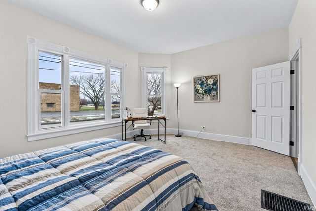 1514 E Creighton Avenue, Fort Wayne, IN 46803