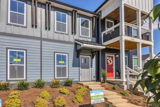 2441 E 17th Street, Chattanooga, TN 37404